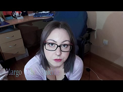 ❤️ Σέξι κορίτσι με γυαλιά πιπιλίζει Dildo βαθιά στην κάμερα στο el.hentai-ita.ru